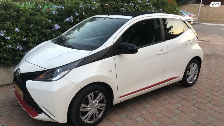 מודעת רכב טויוטה אייגו