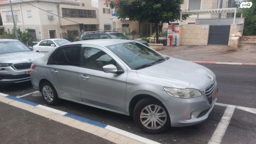 מודעת רכב פיג'ו 301