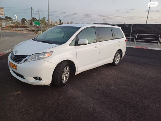 מודעת רכב טויוטה סיינה