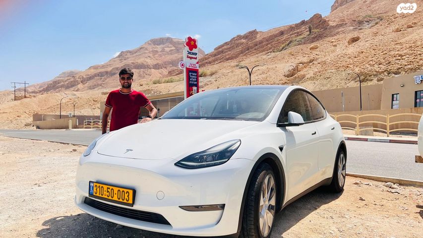 מודעת רכב טסלה מודל Y