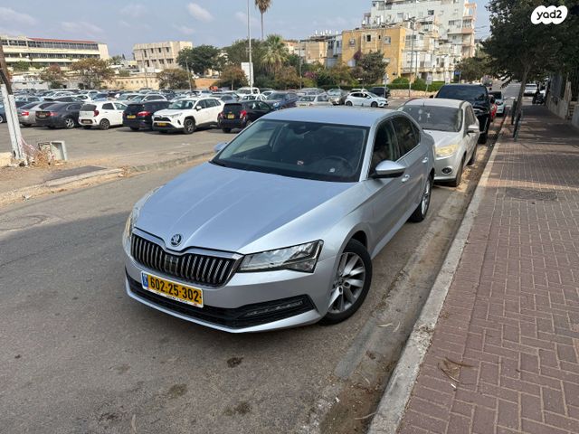 מודעת רכב סקודה סופרב