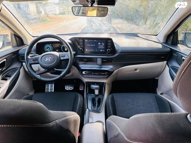 יונדאי באיון