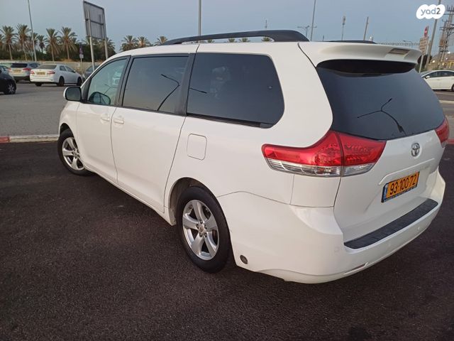 טויוטה סיינה