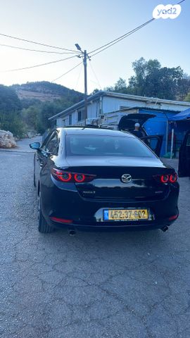 מודעת רכב מאזדה 3