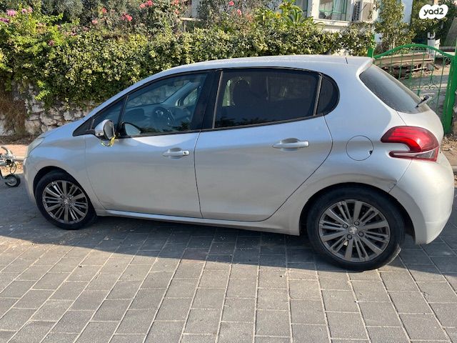 מודעת רכב פיג'ו 208