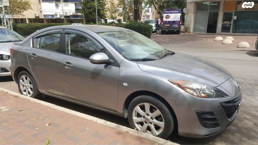 מודעת רכב מאזדה 3