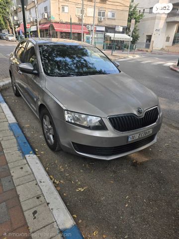 סקודה אוקטביה