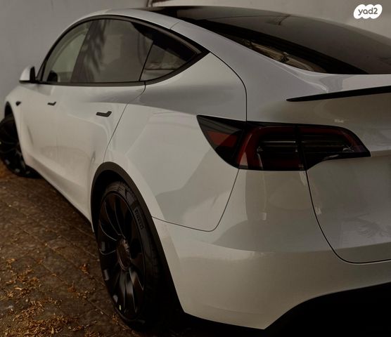 מודעת רכב טסלה מודל Y