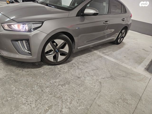 יונדאי איוניק