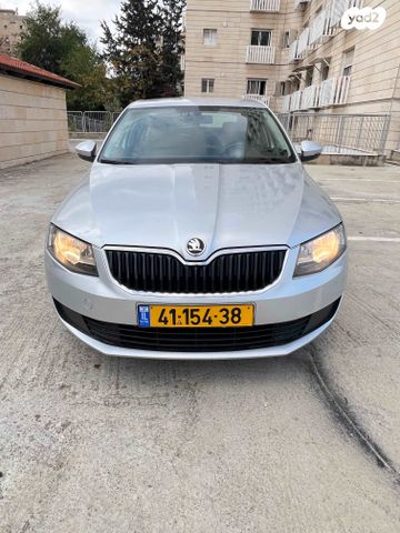 סקודה אוקטביה