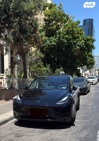 מודעת רכב טסלה מודל Y