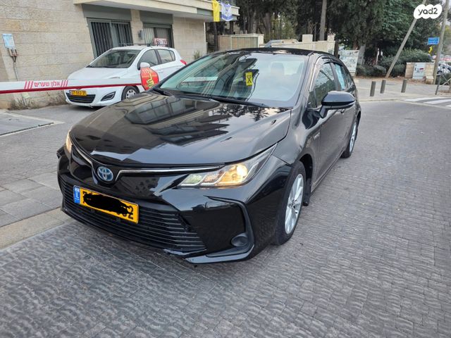מודעת רכב טויוטה קורולה