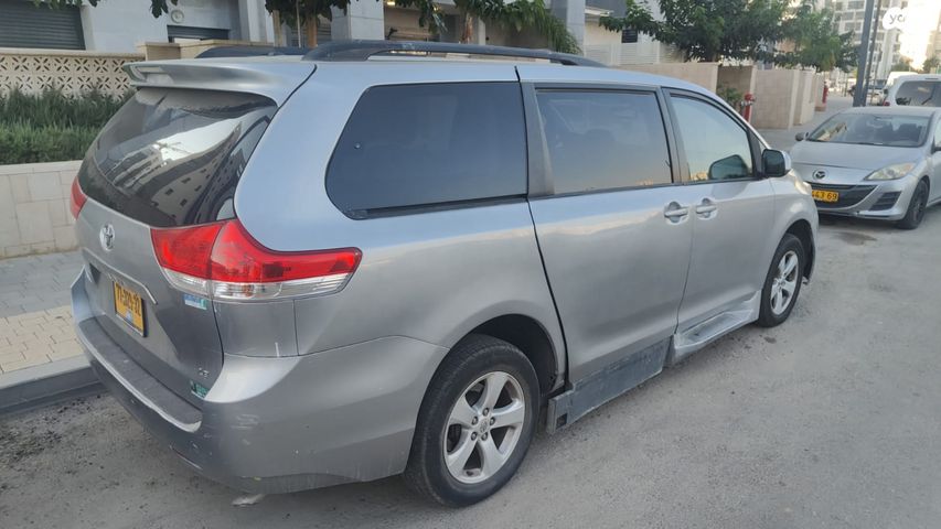 מודעת רכב טויוטה סיינה