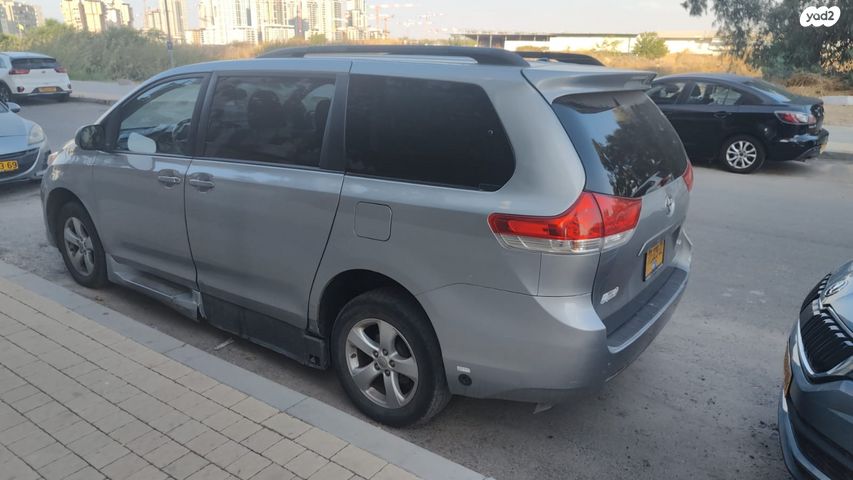 טויוטה סיינה