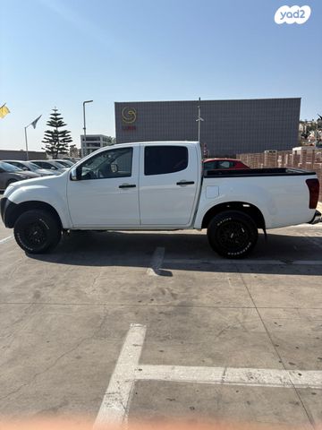 איסוזו די-מקס