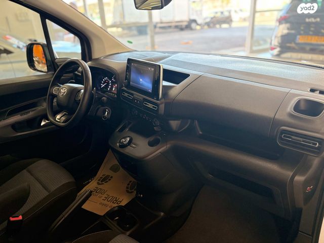 טויוטה פרואייס סיטי