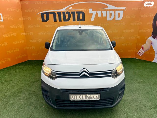מודעת רכב סיטרואן ברלינגו