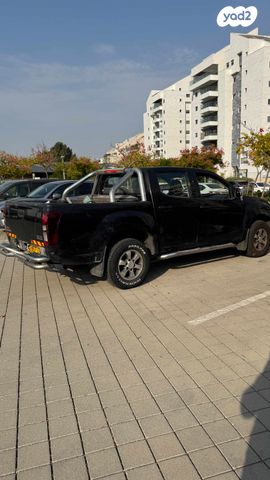 איסוזו די-מקס