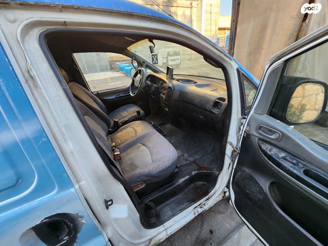 יונדאי H-1 / i800