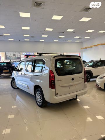 טויוטה פרואייס סיטי