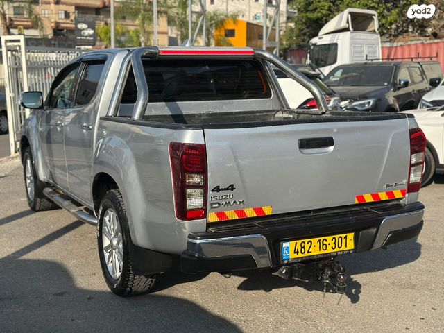 איסוזו די-מקס