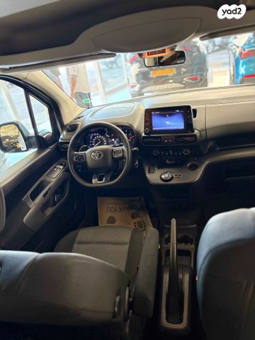 טויוטה פרואייס סיטי