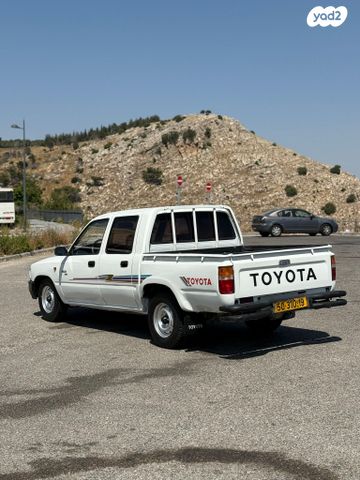 טויוטה היילקס