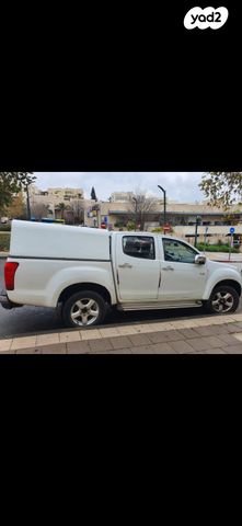 איסוזו די-מקס