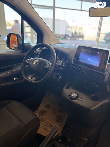 טויוטה פרואייס סיטי