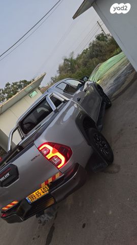 טויוטה היילקס