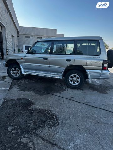 מודעת רכב מיצובישי פג'רו