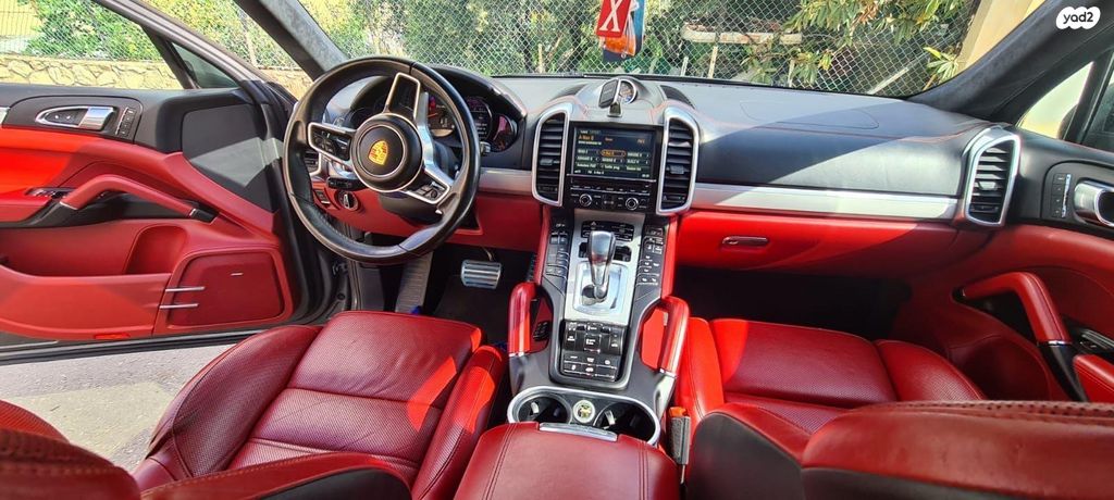 מודעת רכב פורשה קאיין