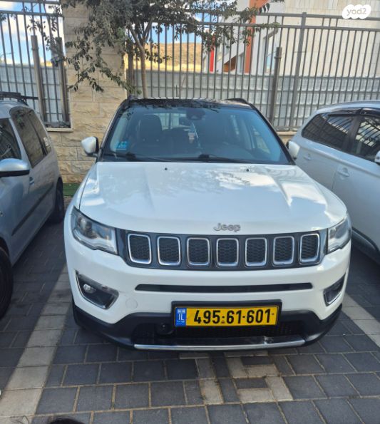 מודעת רכב ג'יפ קומפאס