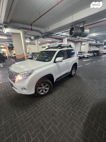 טויוטה לנד קרוזר