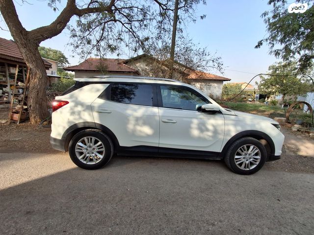 קורנדו LX אוט׳ 1.6 (136 כ״ס)