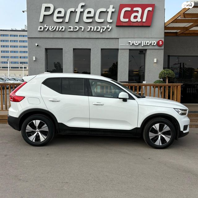 וולוו XC40