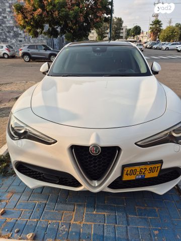 אלפא רומיאו סטלביו