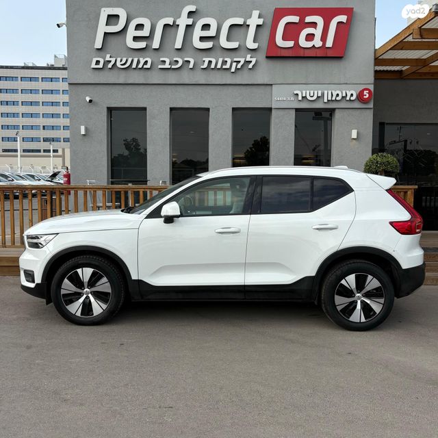 וולוו XC40
