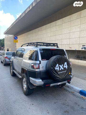 טויוטה FJ קרוזר