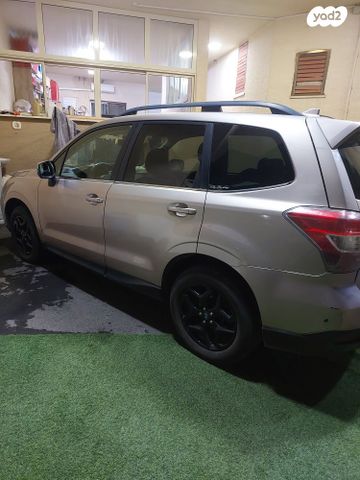 סובארו פורסטר