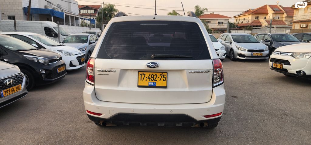 סובארו פורסטר