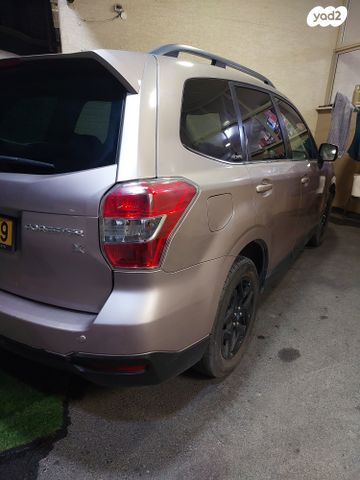 סובארו פורסטר