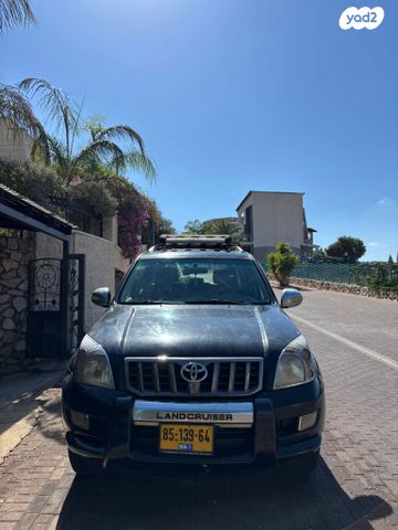 טויוטה לנד קרוזר