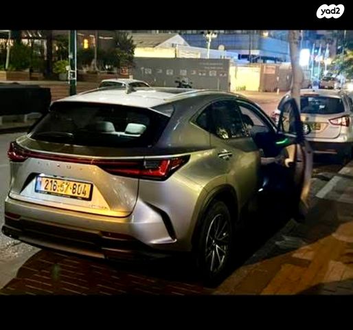 לקסוס NX
