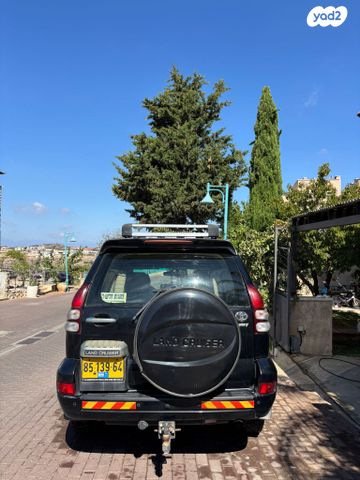 טויוטה לנד קרוזר