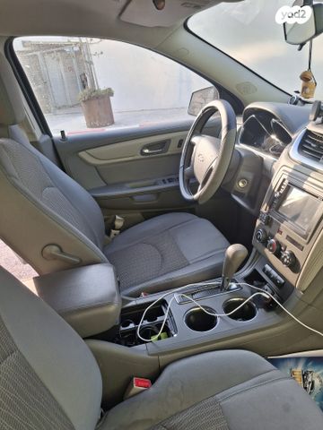 שברולט טראוורס