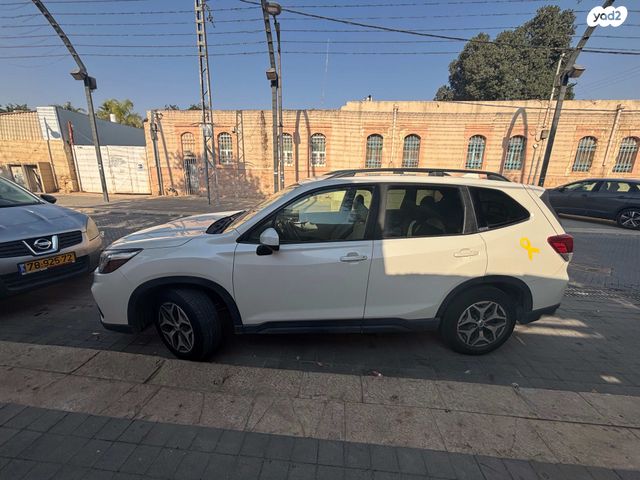 סובארו פורסטר