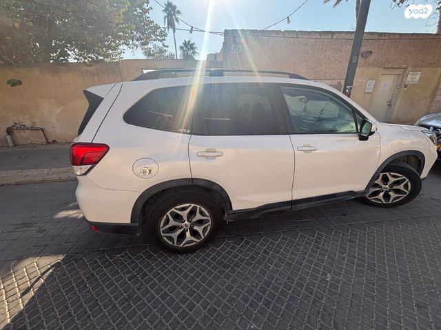 סובארו פורסטר