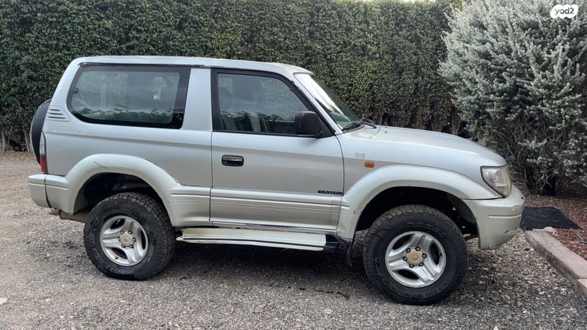 טויוטה לנד קרוזר