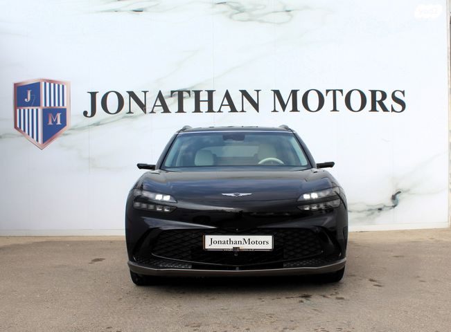 מודעת רכב ג'נסיס GV60